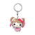 Mini figurka brelok Hello Kitty K-Pop w różowo-czarnym stroju – zbliżenie na detale i kółko.