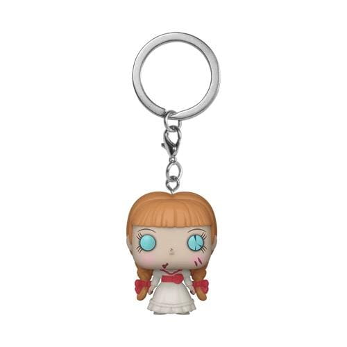 Mini figurka brelok Annabelle Horror – zbliżenie na detale postaci i metalowe zapięcie.